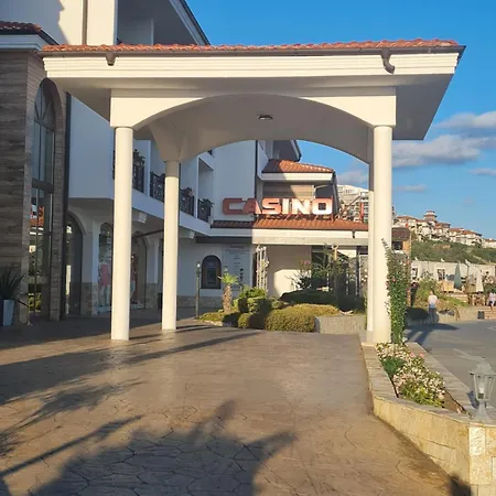 Apartamento Etara 4 *
