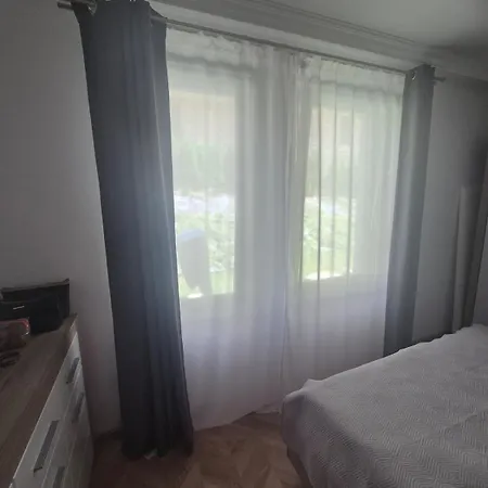 Apartament Etara 4 *
